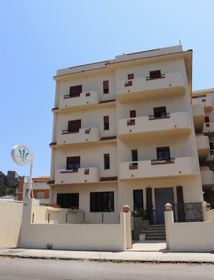 B&B Nettuno Beach Milazzo Eksteriør bilde